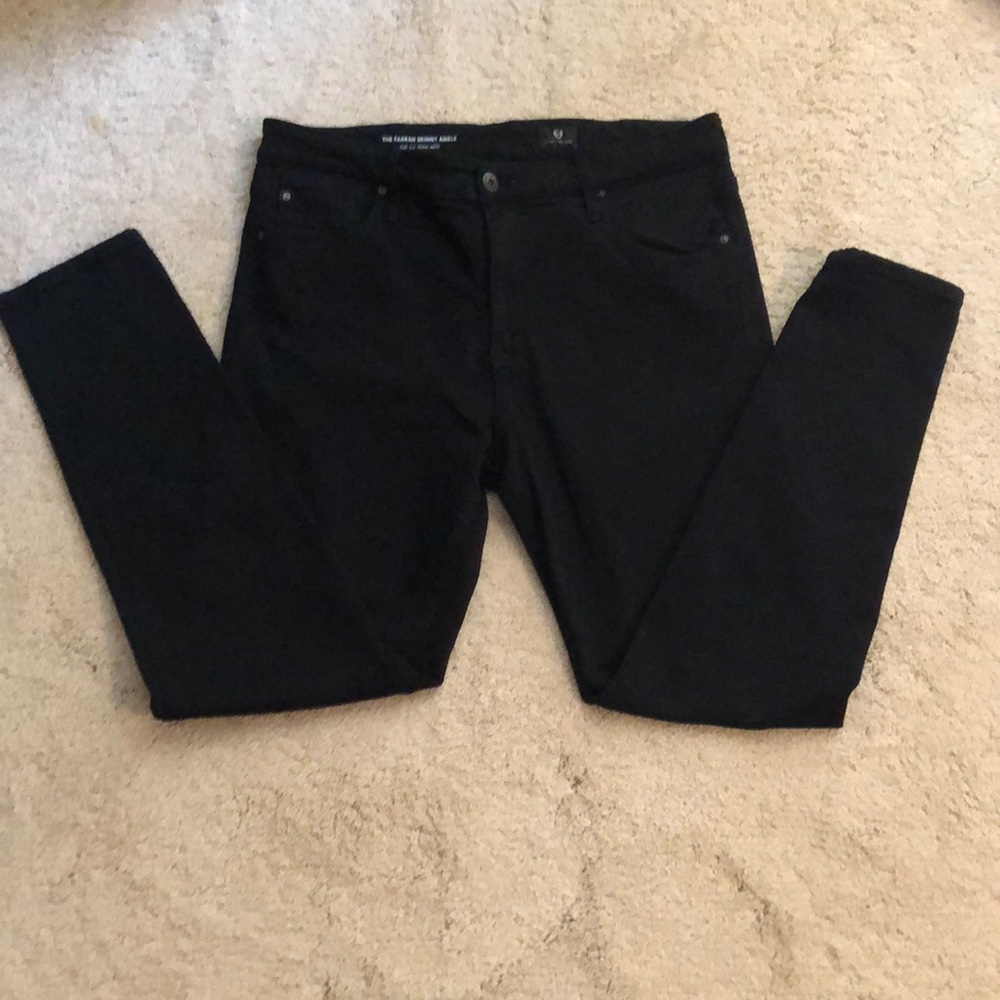 Black skinny jeans